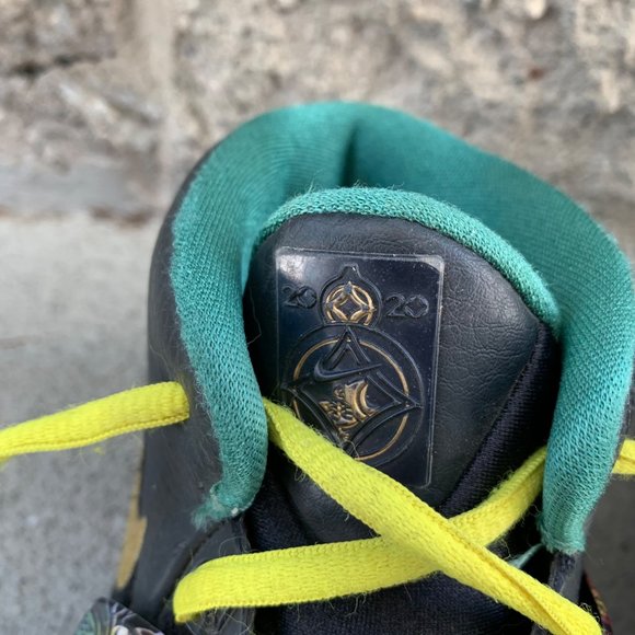 NIKE Kyrie 6 Chinese New Year Basketball Boots 2 2Y Rare Sneakers Shoes 2020 HTF - Picture 5 of 11